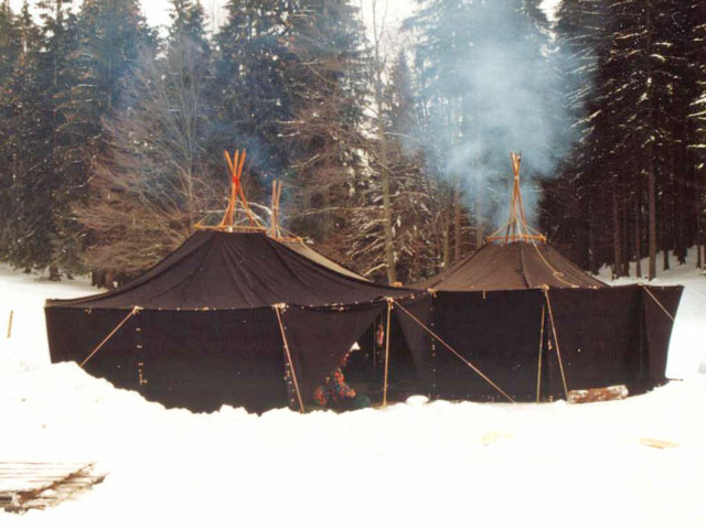 Geschichte der Schwarzzelte